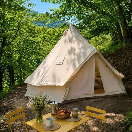 Tipi Nature A L'ombre Des Tilleuls A En Cevennes - Animaux Ferme *