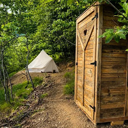 Luxe tent Tipi Nature A L'ombre Des Tilleuls A En Cevennes - Animaux Ferme