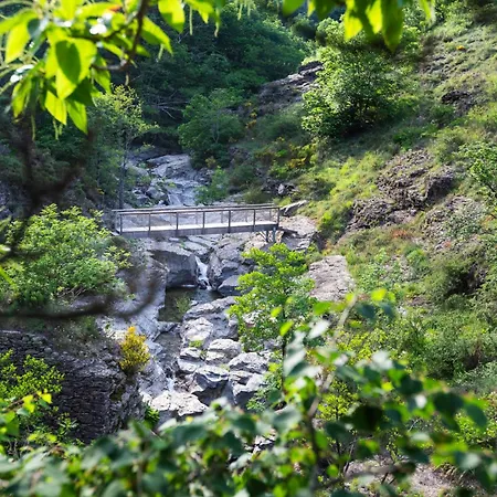 Tipi Nature A L'ombre Des Tilleuls A En Cevennes - Animaux Ferme Luxe tent Vialas