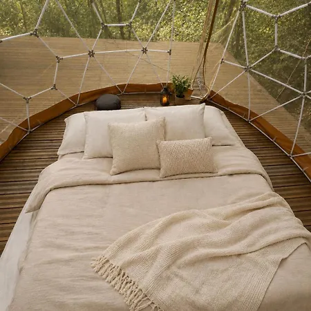 Tipi Nature A L'ombre Des Tilleuls A En Cevennes - Animaux Ferme 럭셔리텐트 Vialas