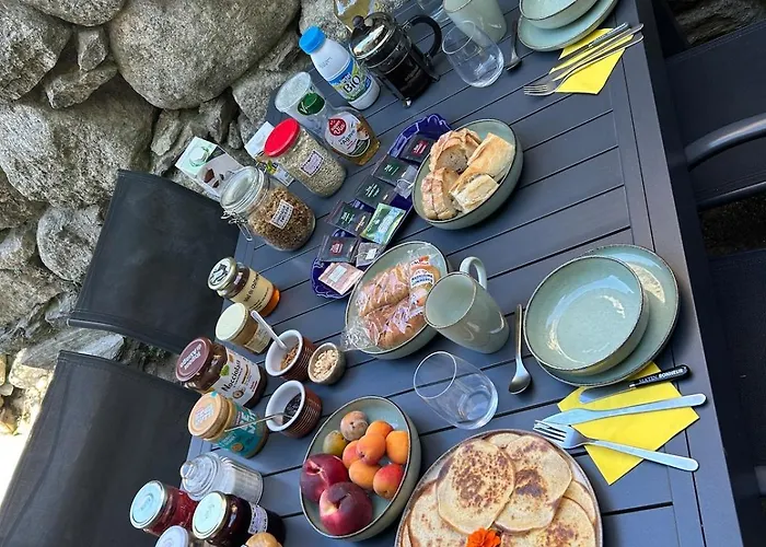 Tipi Nature A L'ombre Des Tilleuls A En Cevennes Lüks kamp alanı